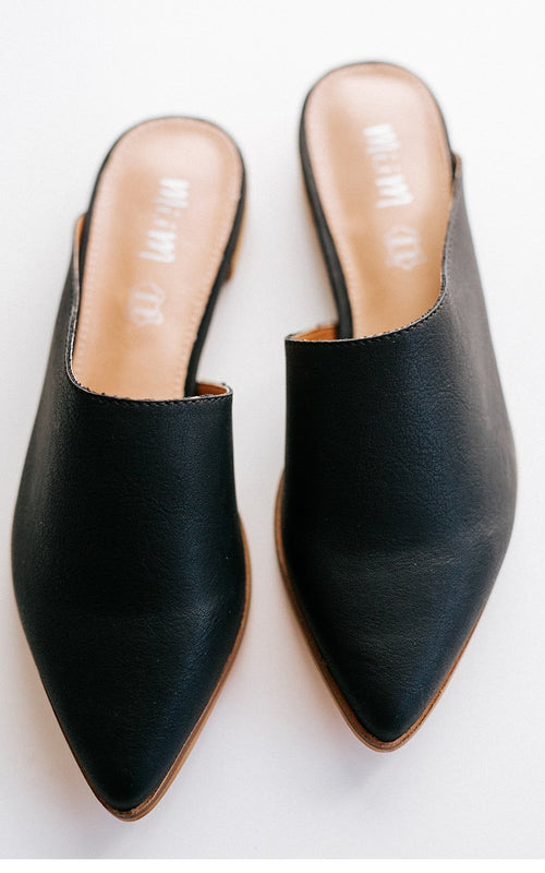 Black Sangria Slides